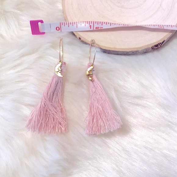 🌙Lovely Handmade Moon Charm Soft Pink Tassel Hoop - Picture 6 of 14
